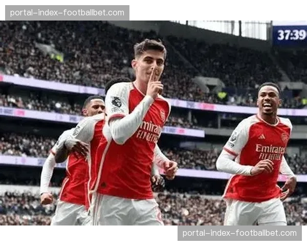 《队报》前瞻：兰斯对阵克莱蒙，或成一场考验双方边路防守纵深的对决